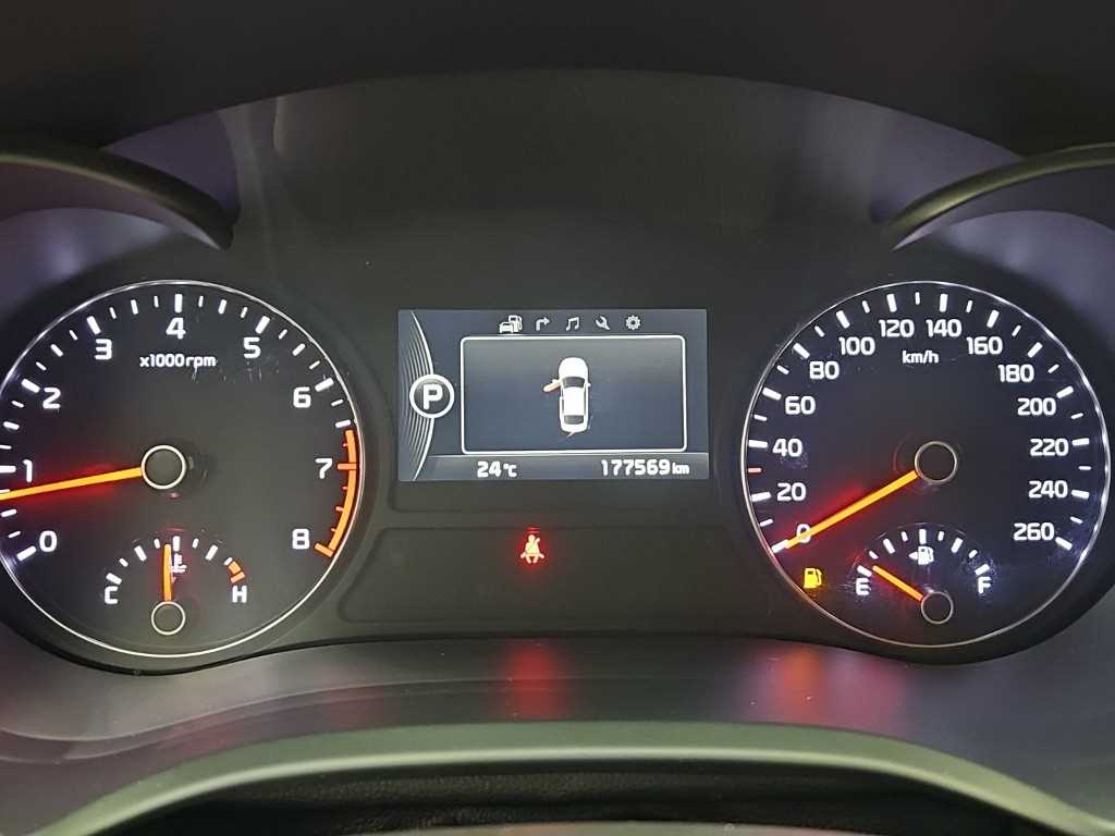 KIA K5 - Vista 6