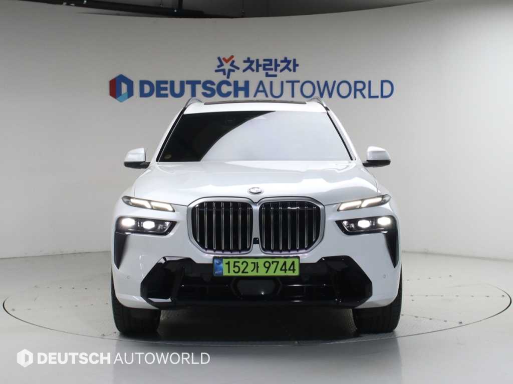 BMW X7 - Vista 3