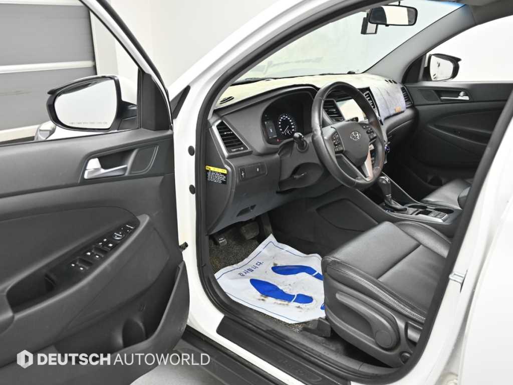 HYUNDAI Tucson - Vista 11