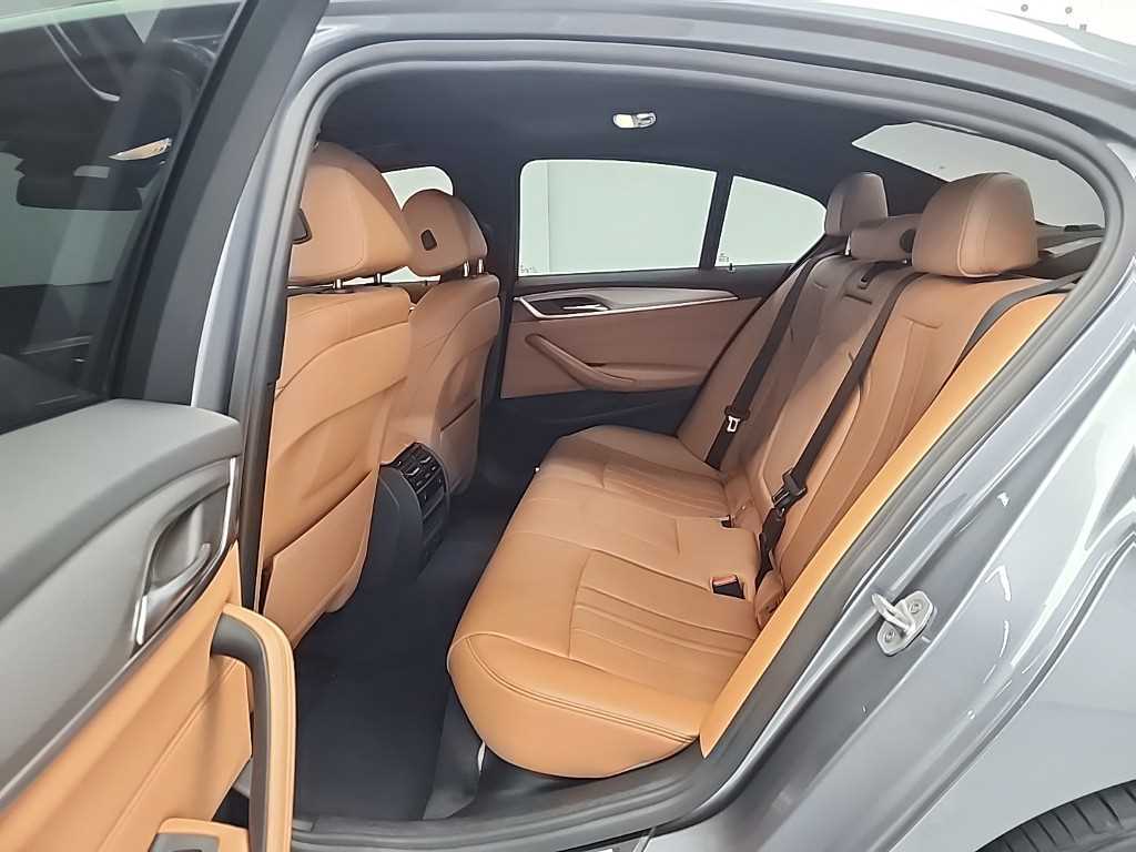 BMW 5 Series - Vista 12