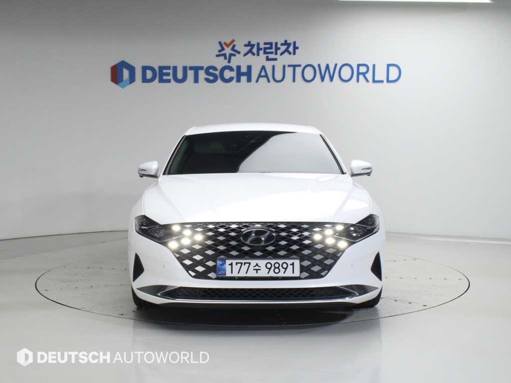 HYUNDAI Grandeur - Vista 3