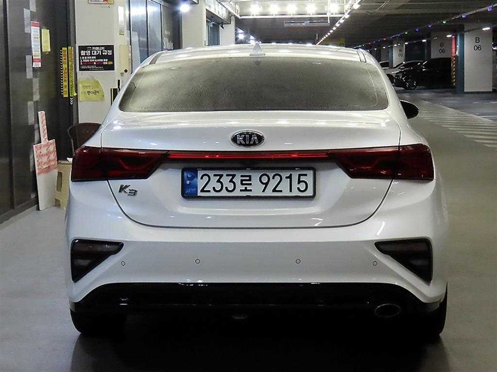 KIA K3 - Vista 5