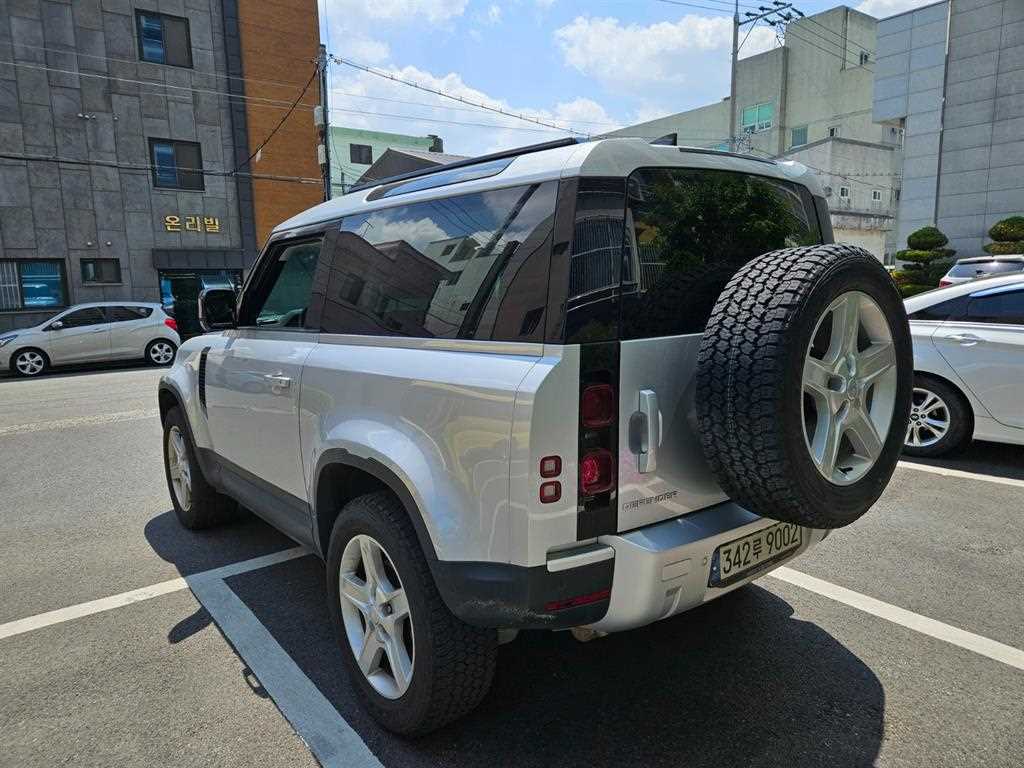 Land Rover Defender - Vista 5