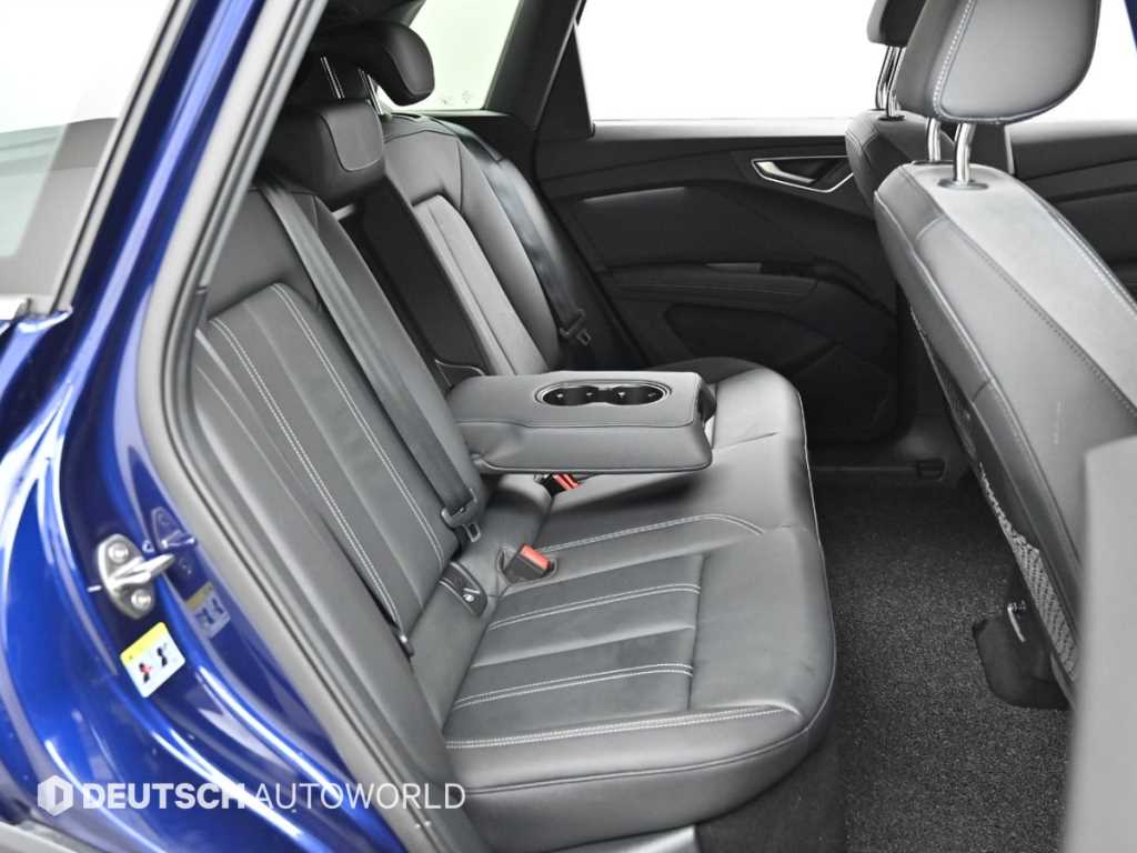 Audi Q4 - Vista 12