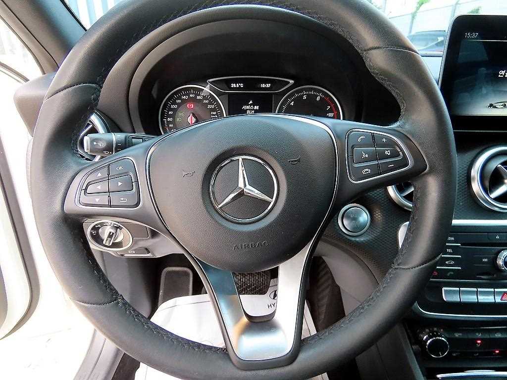 Mercedes Benz A Class - Vista 8