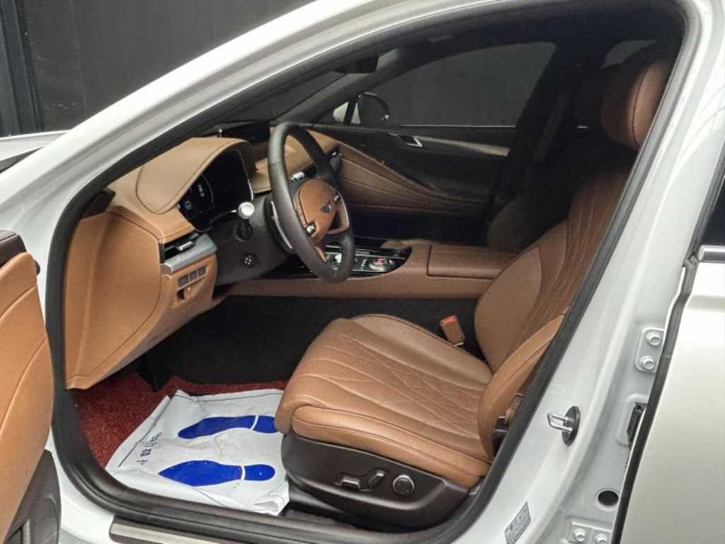 Genesis G80 - Vista 6