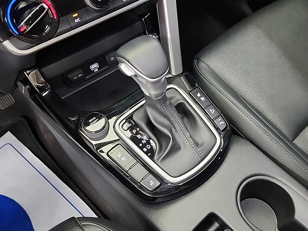 KIA Seltos - Vista 8