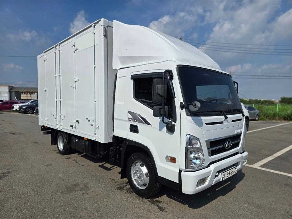 medium and large cargo truck - Vista 3