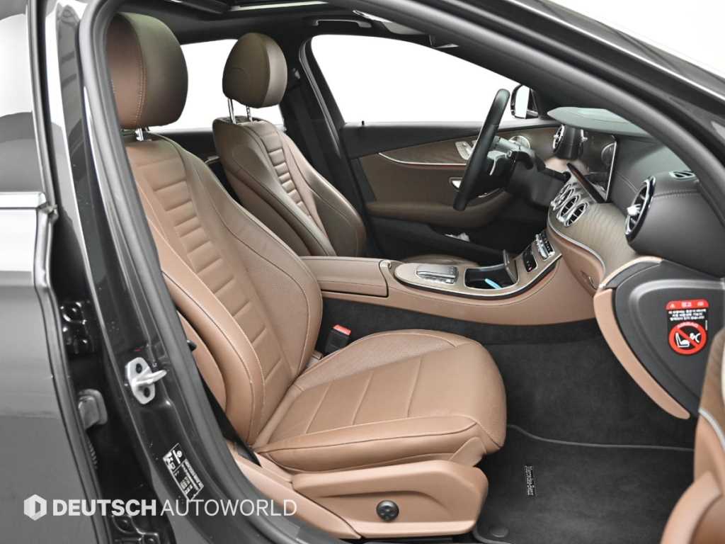 Mercedes Benz E class - Vista 10