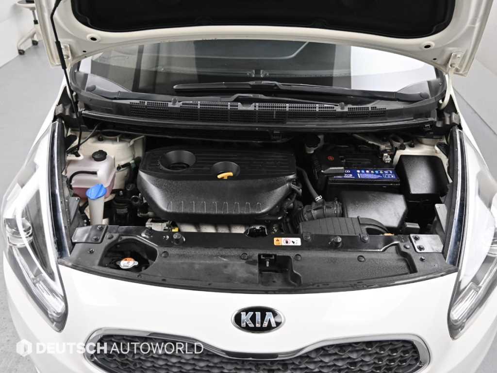 KIA Carens - Vista 6
