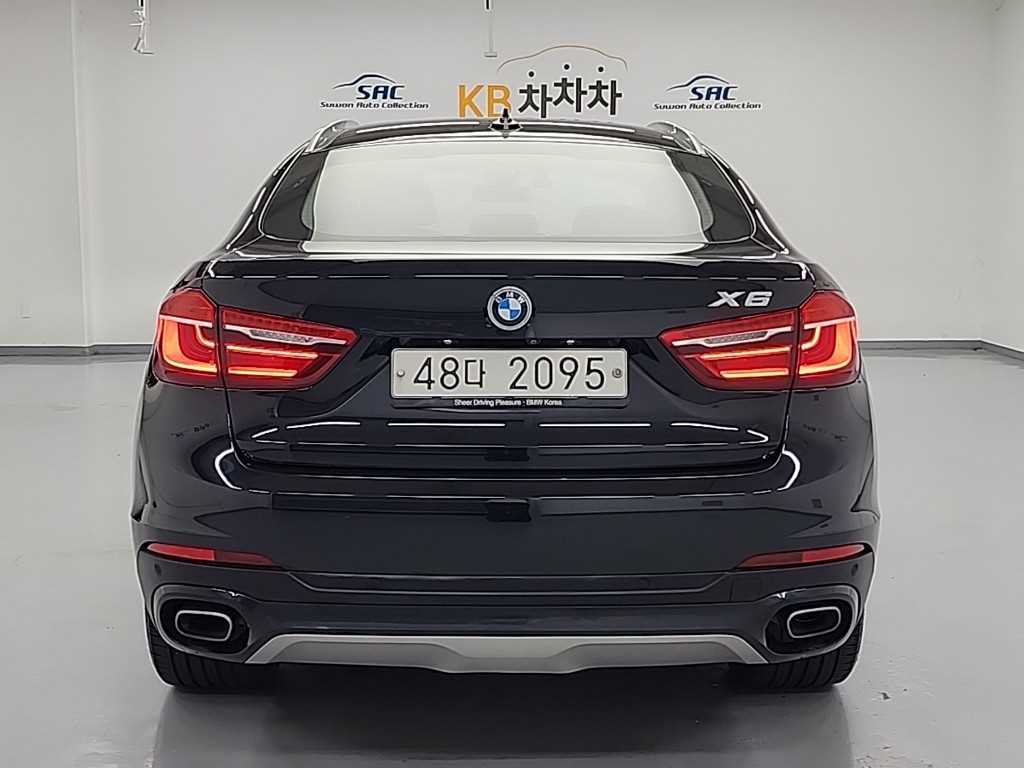 BMW X6 - Vista 3