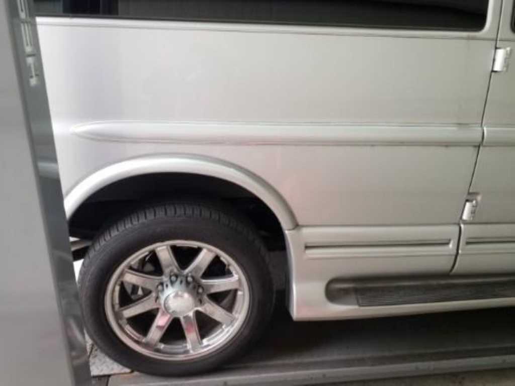 Chevrolet Express van - Vista 8