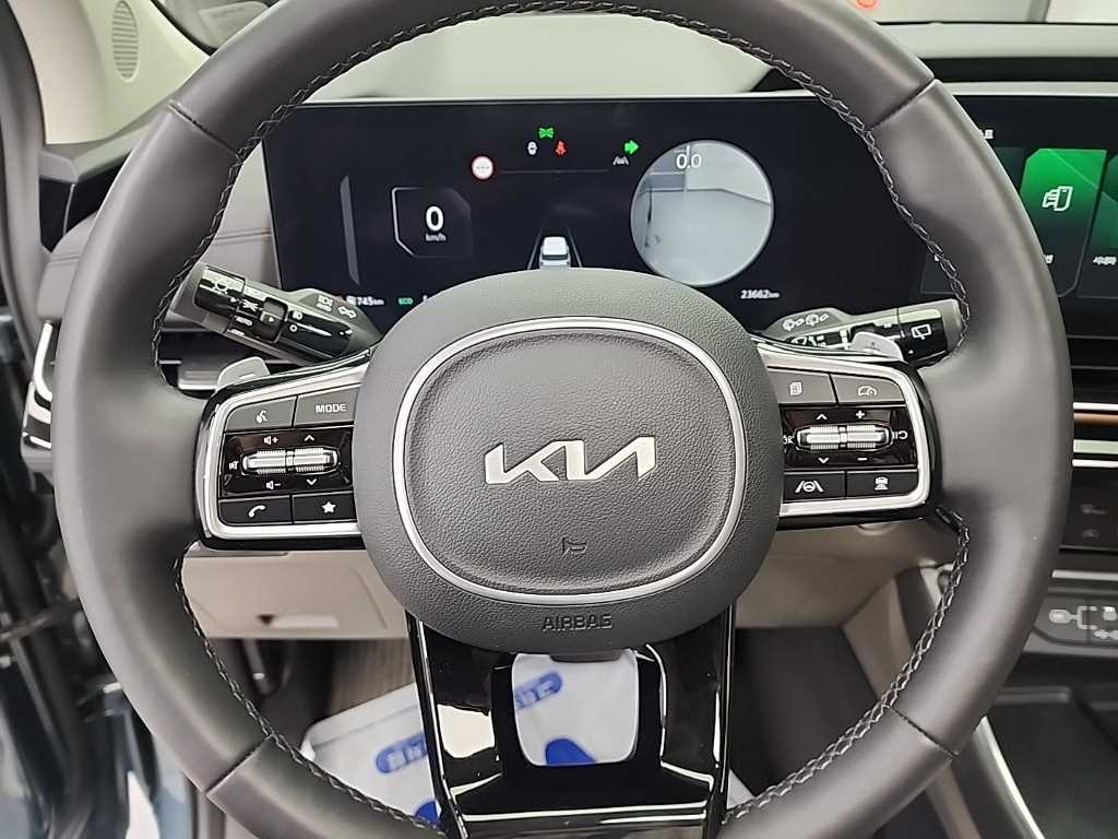 KIA Carnival - Vista 9