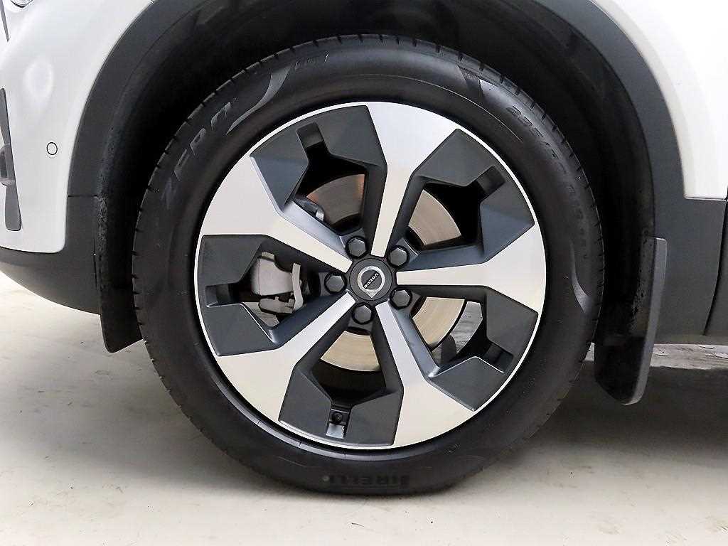 Volvo XC40 2025 Blanco - Importación desde Corea - HF Imports Iquique - Foto 20