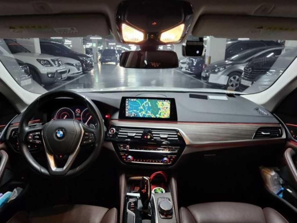 BMW 5 Series - Vista 9