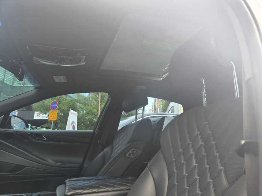 Genesis G80 - Vista 3