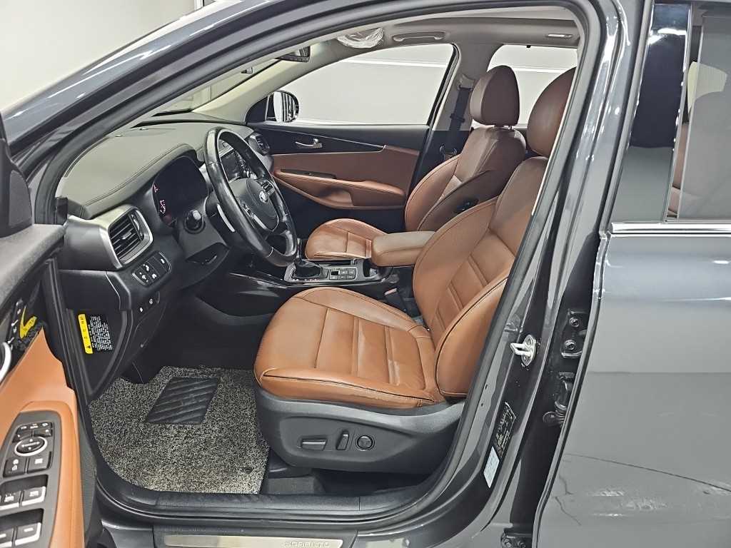 KIA Sorento - Vista 11