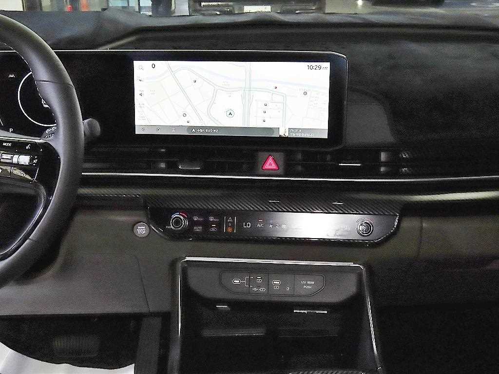 KIA Carnival - Vista 11