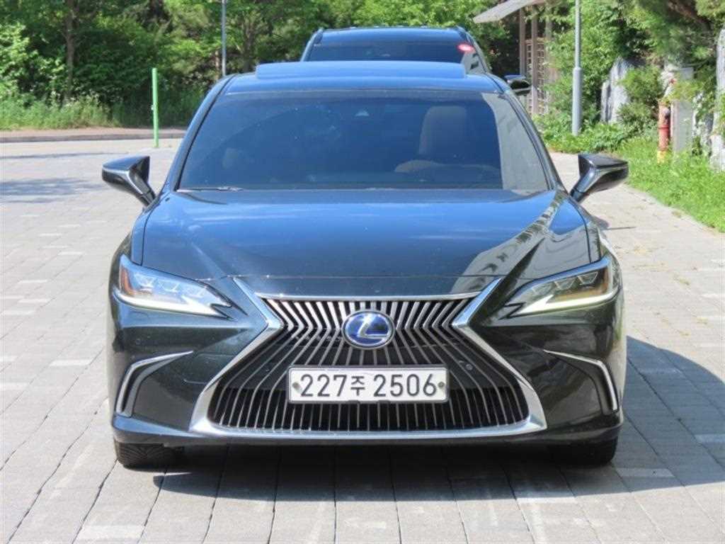 Lexus ES 2021 - Importación desde Corea - HF Imports Iquique - Foto 1