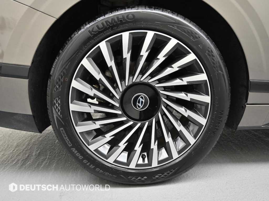 HYUNDAI Grandeur - Vista 5