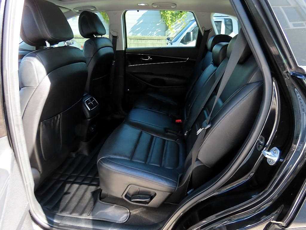 KIA Sorento - Vista 6