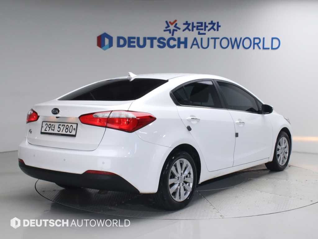 KIA K3 - Vista 2