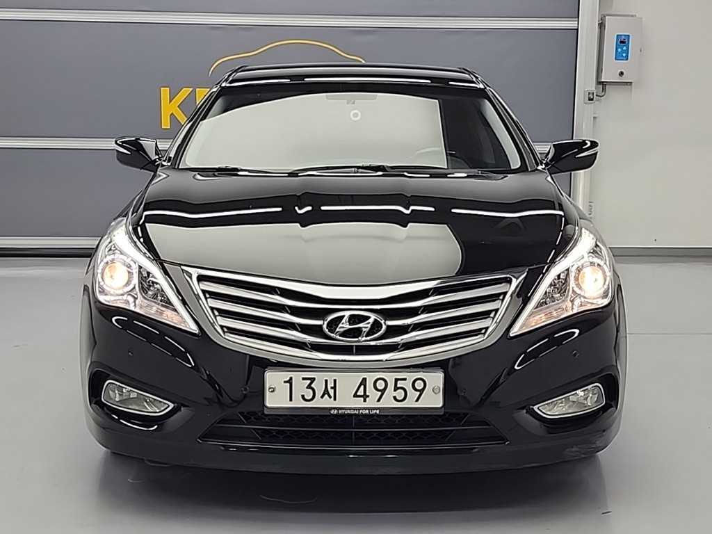 HYUNDAI Grandeur - Vista 2