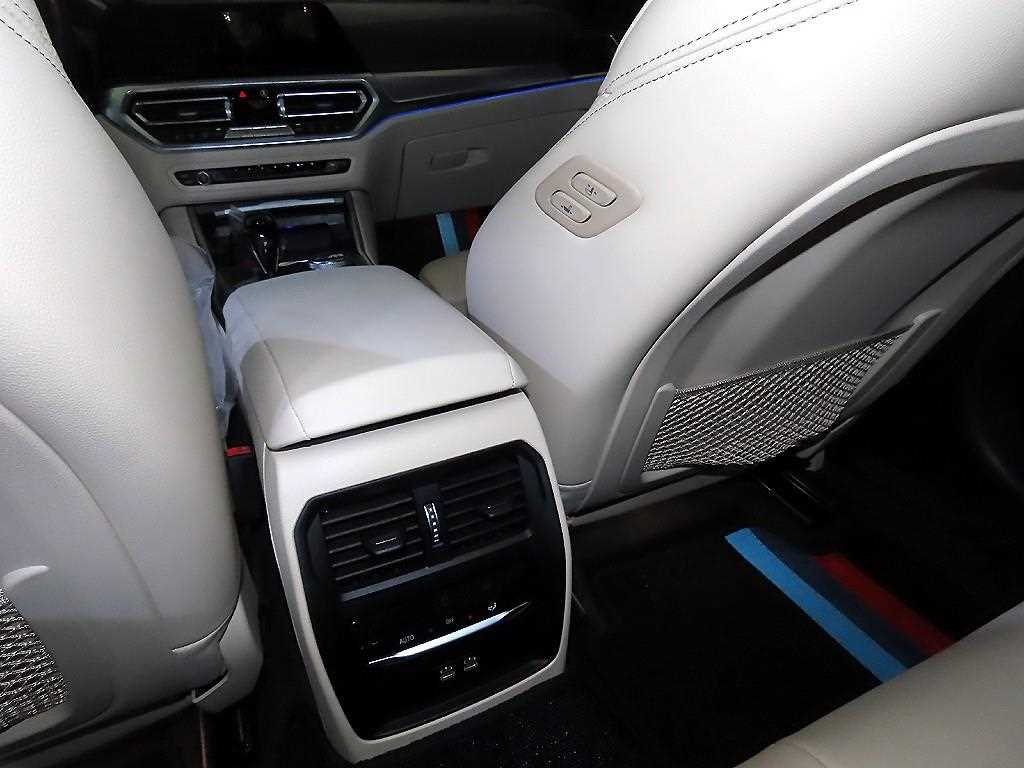 BMW 3 series 2022 Azul - Importación desde Corea - HF Imports Iquique - Foto 17