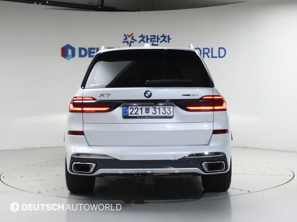 BMW X7 - Vista 4