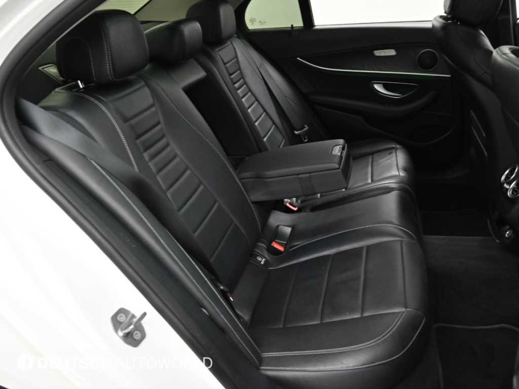 Mercedes Benz E class - Vista 12