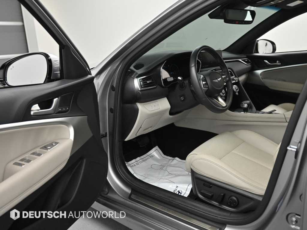 Genesis G70 - Vista 11