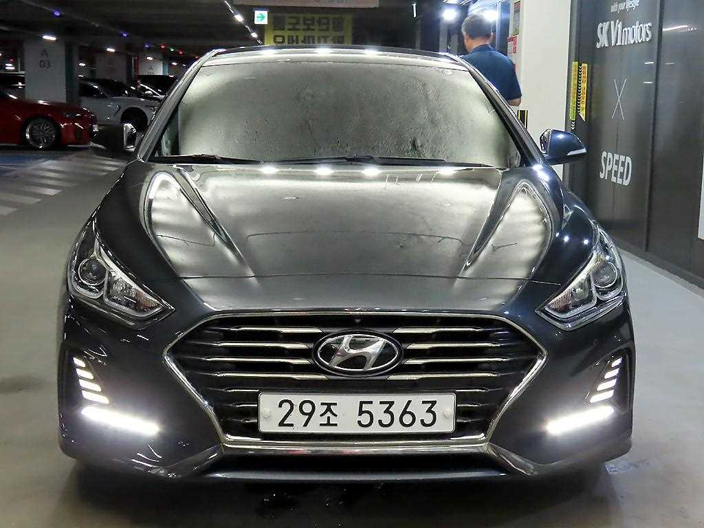 HYUNDAI Sonata - Vista 2