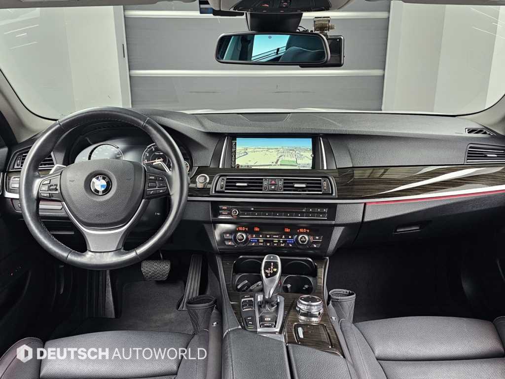 BMW 5 Series - Vista 8