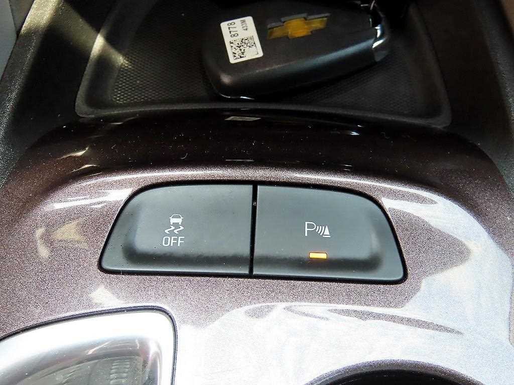 Chevrolet Malibu 2018 Gris - Importación desde Corea - HF Imports Iquique - Foto 14