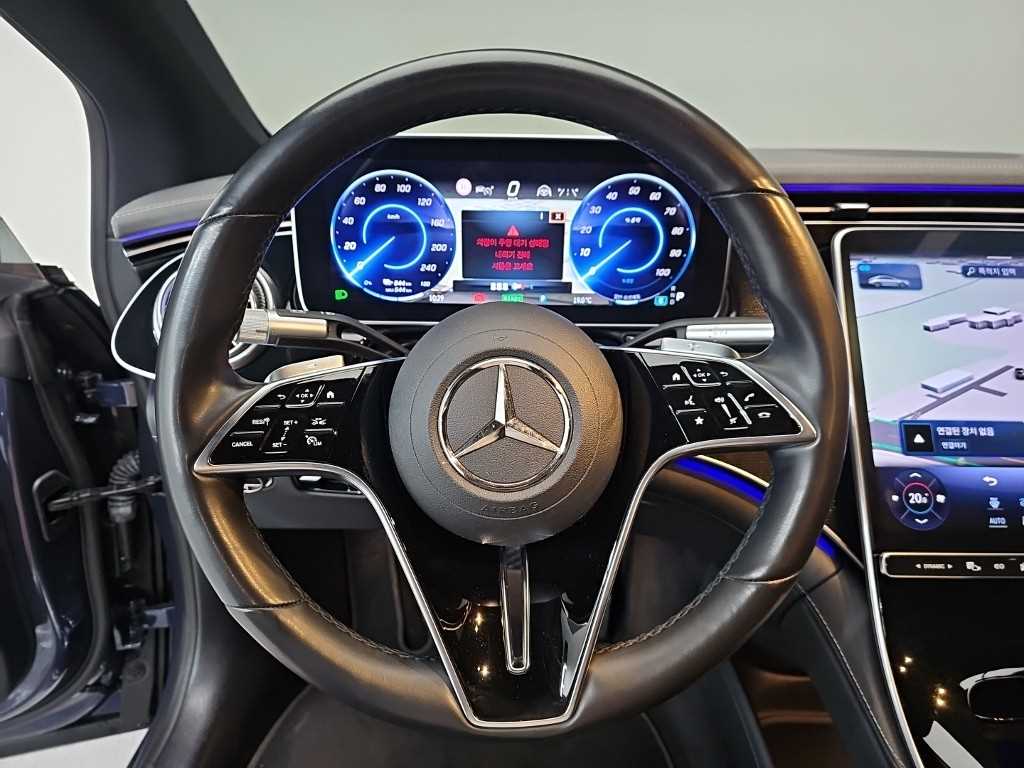 Mercedes Benz EQS - Vista 9