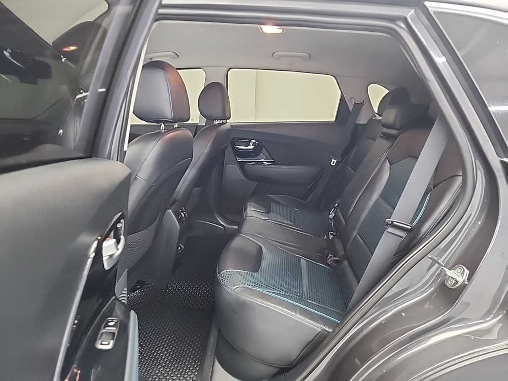 KIA Niro - Vista 12