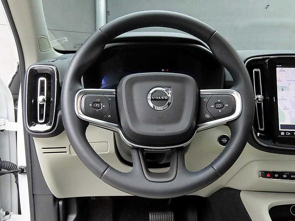 Volvo XC40 - Vista 9