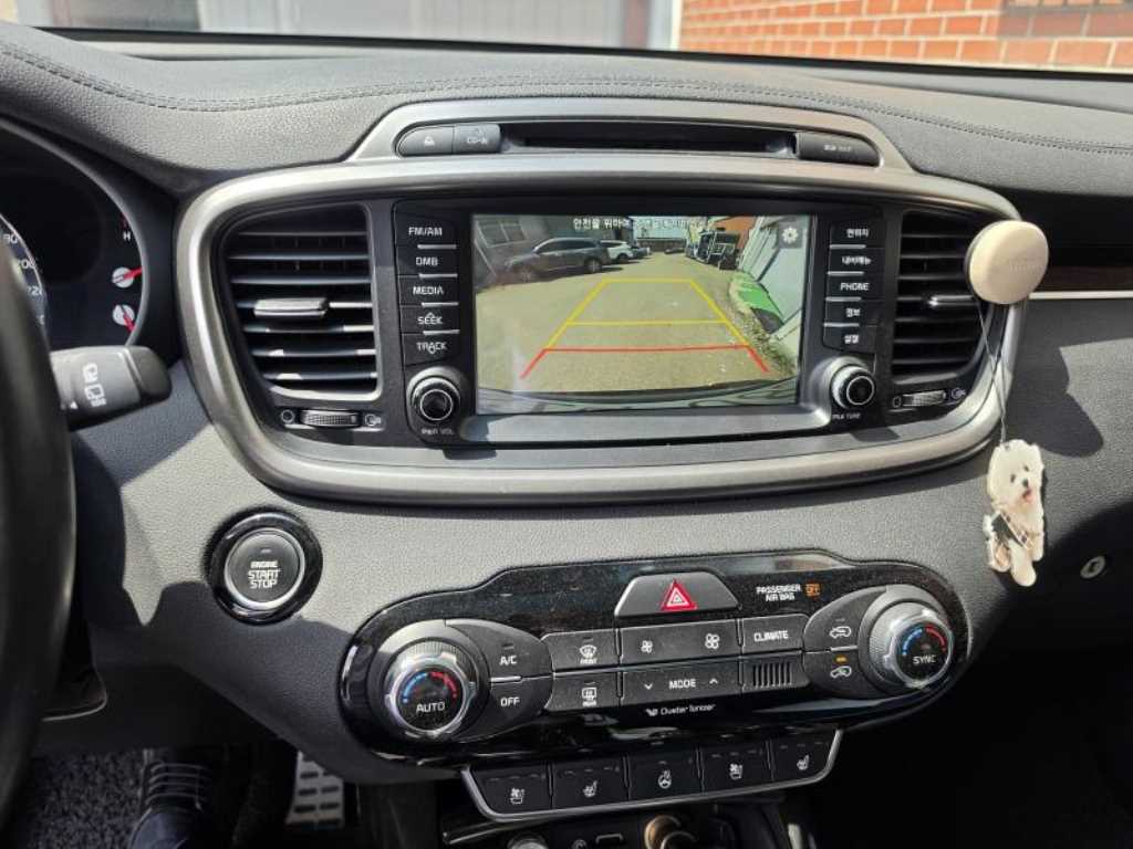 KIA Sorento - Vista 9