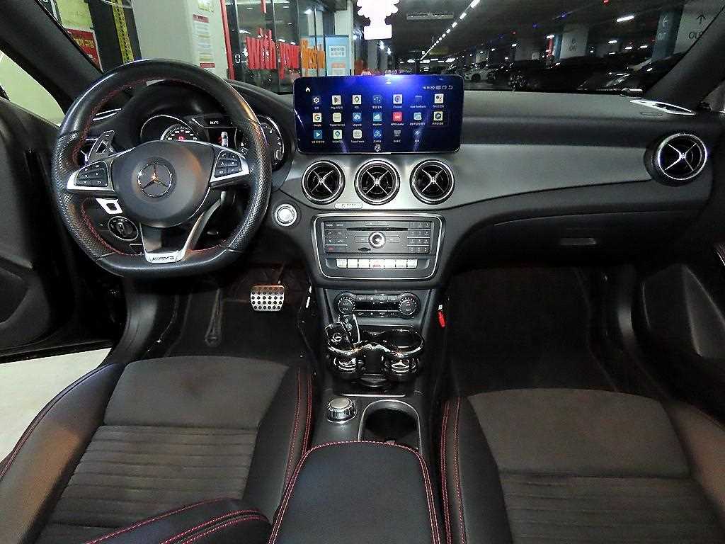 Mercedes Benz CLA Class - Vista 10