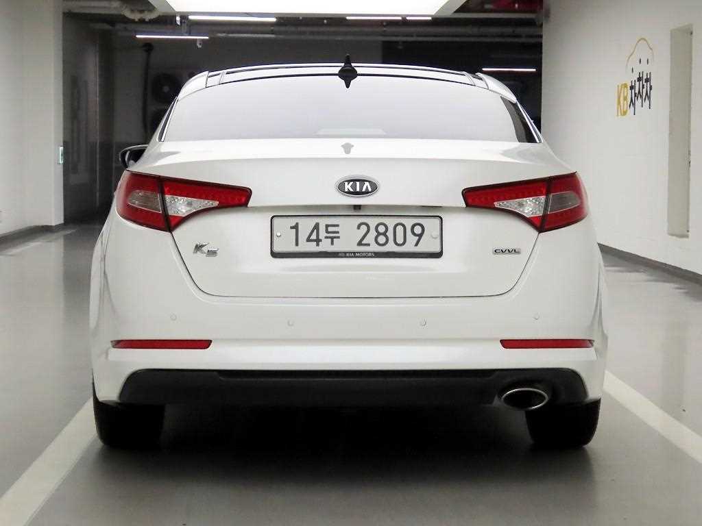 KIA K5 - Vista 4