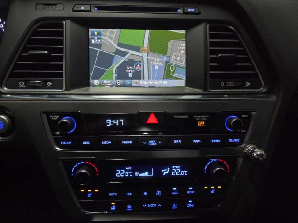 HYUNDAI Sonata - Vista 10