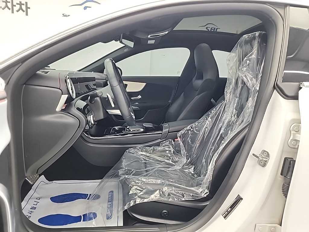 Mercedes Benz CLA Class - Vista 11