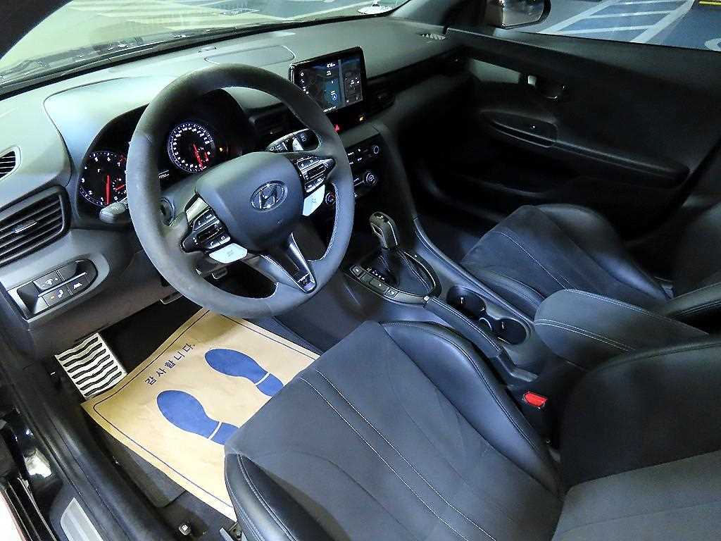 HYUNDAI Veloster - Vista 10