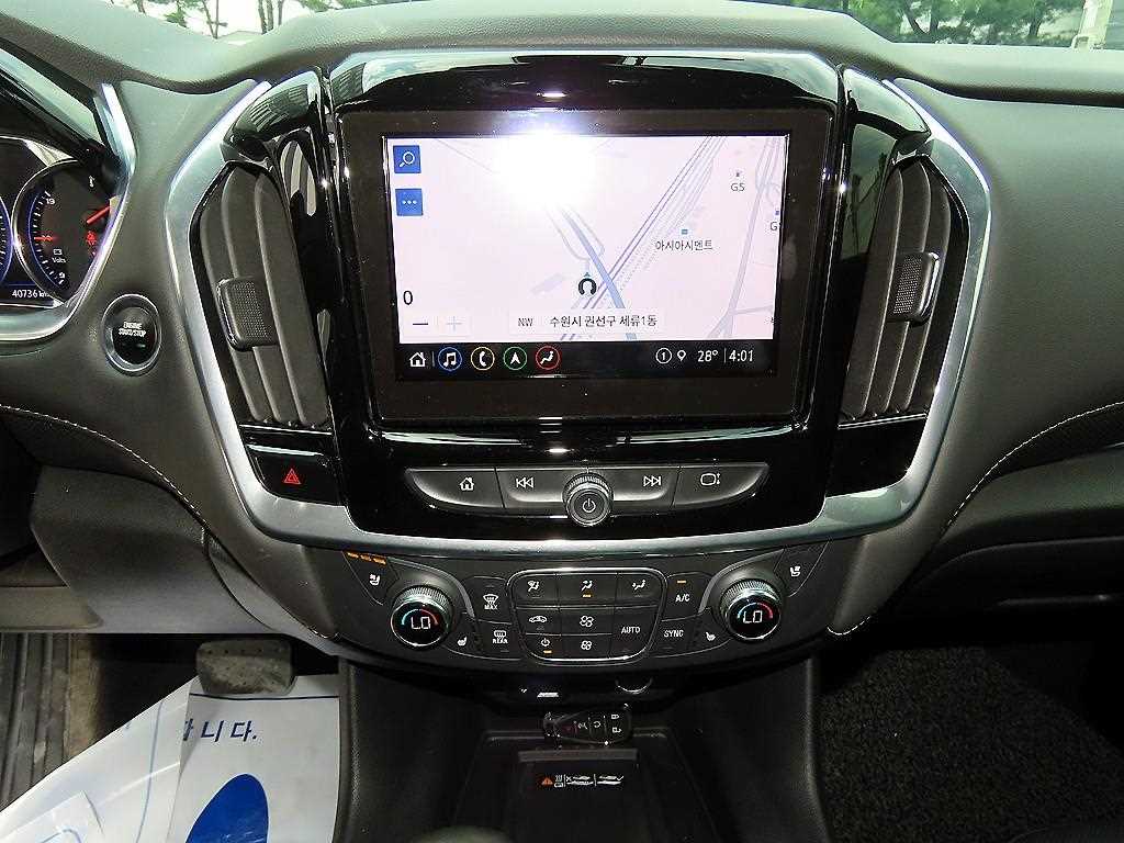 Chevrolet Travers - Vista 12