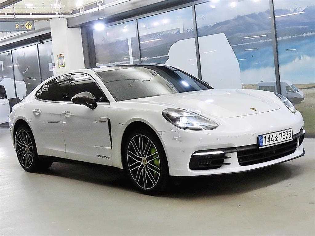 Porsche Panamera 2020 Blanco - Importación desde Corea - HF Imports Iquique - Foto 1