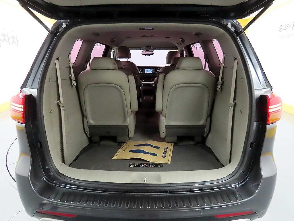 KIA Carnival 2018 Gris - Importación desde Corea - HF Imports Iquique - Foto 18
