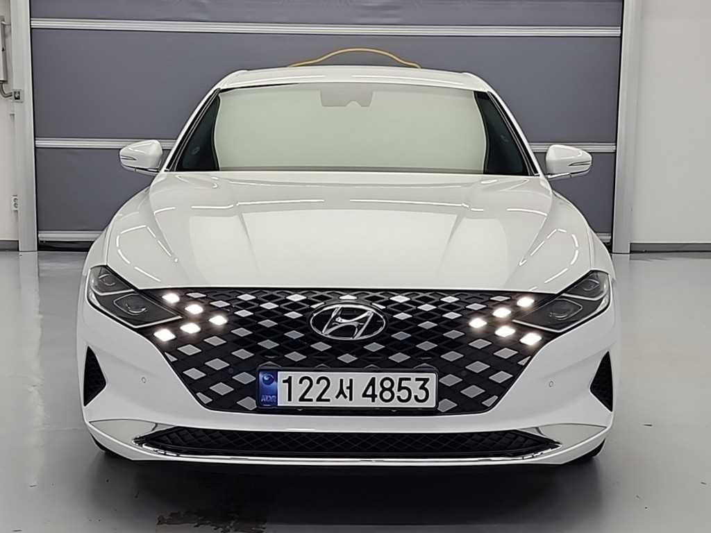 HYUNDAI Grandeur - Vista 2