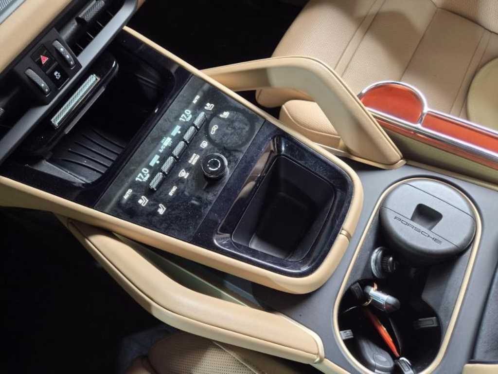 Porsche Cayenne - Vista 9