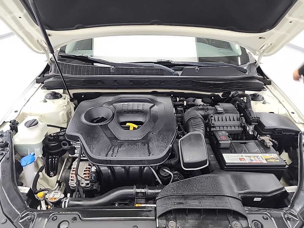 KIA K5 - Vista 5