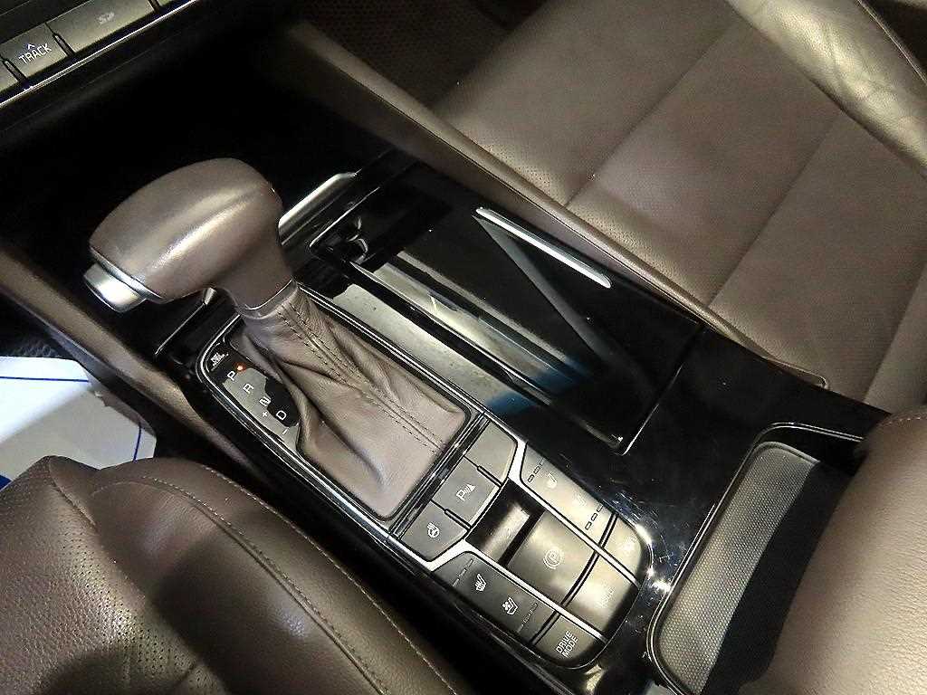 KIA K7 - Vista 12